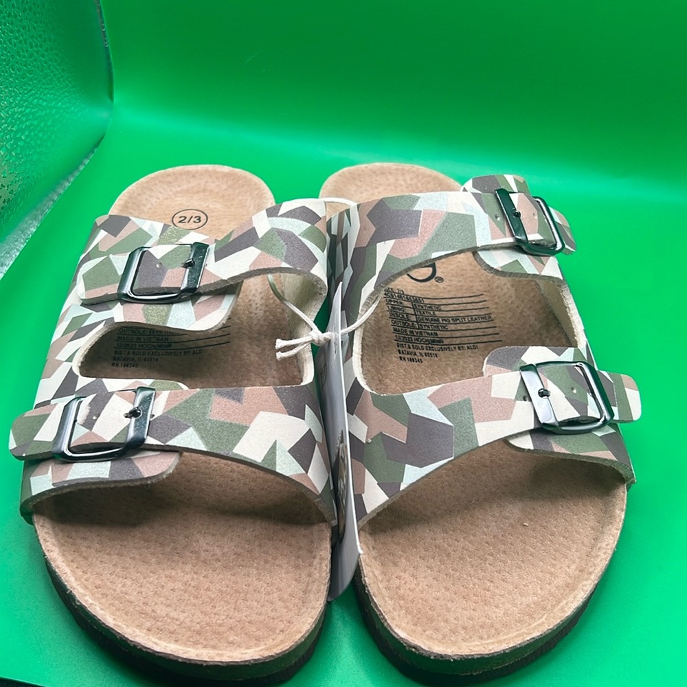 L&D sandles